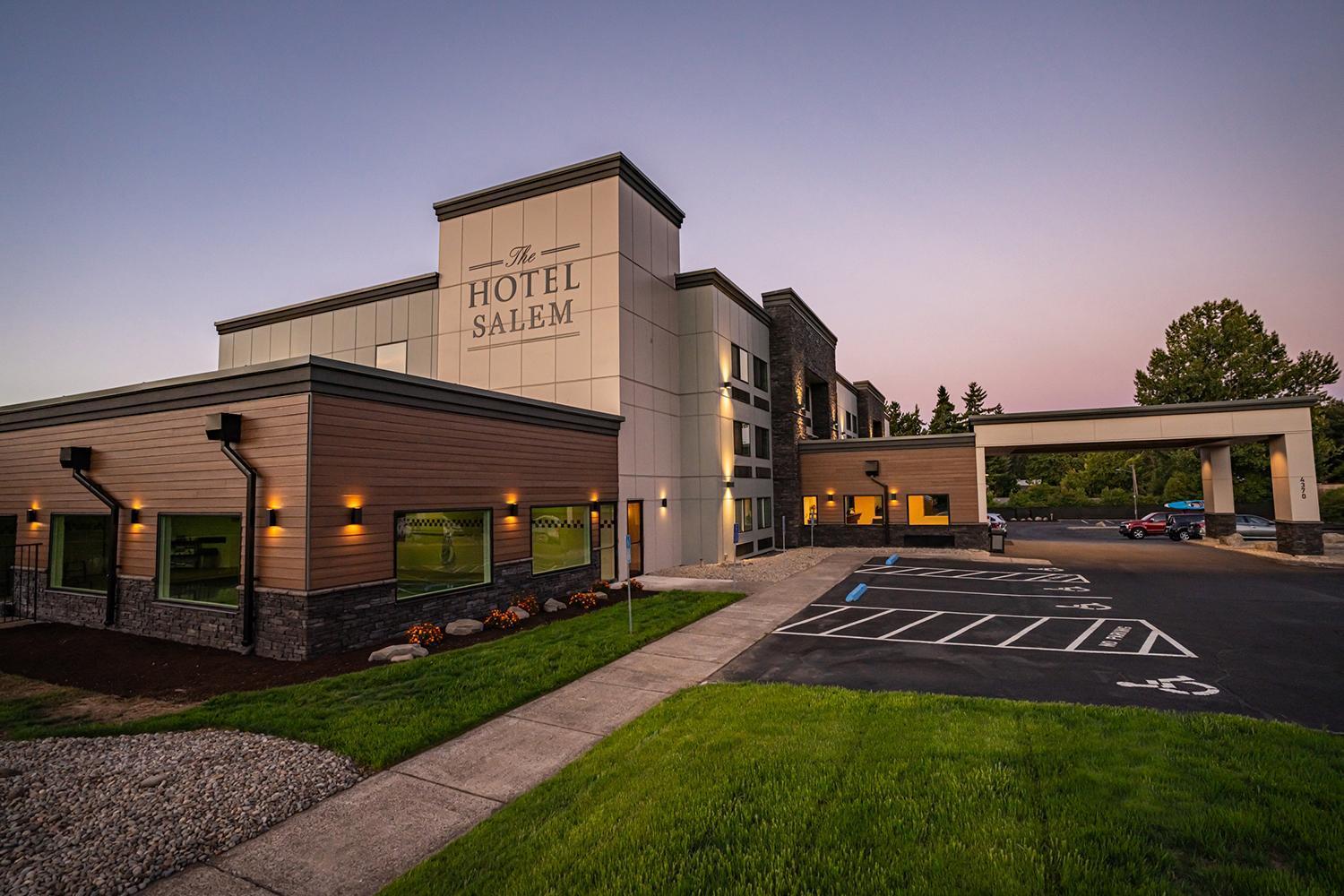 The Hotel Салем Екстериор снимка